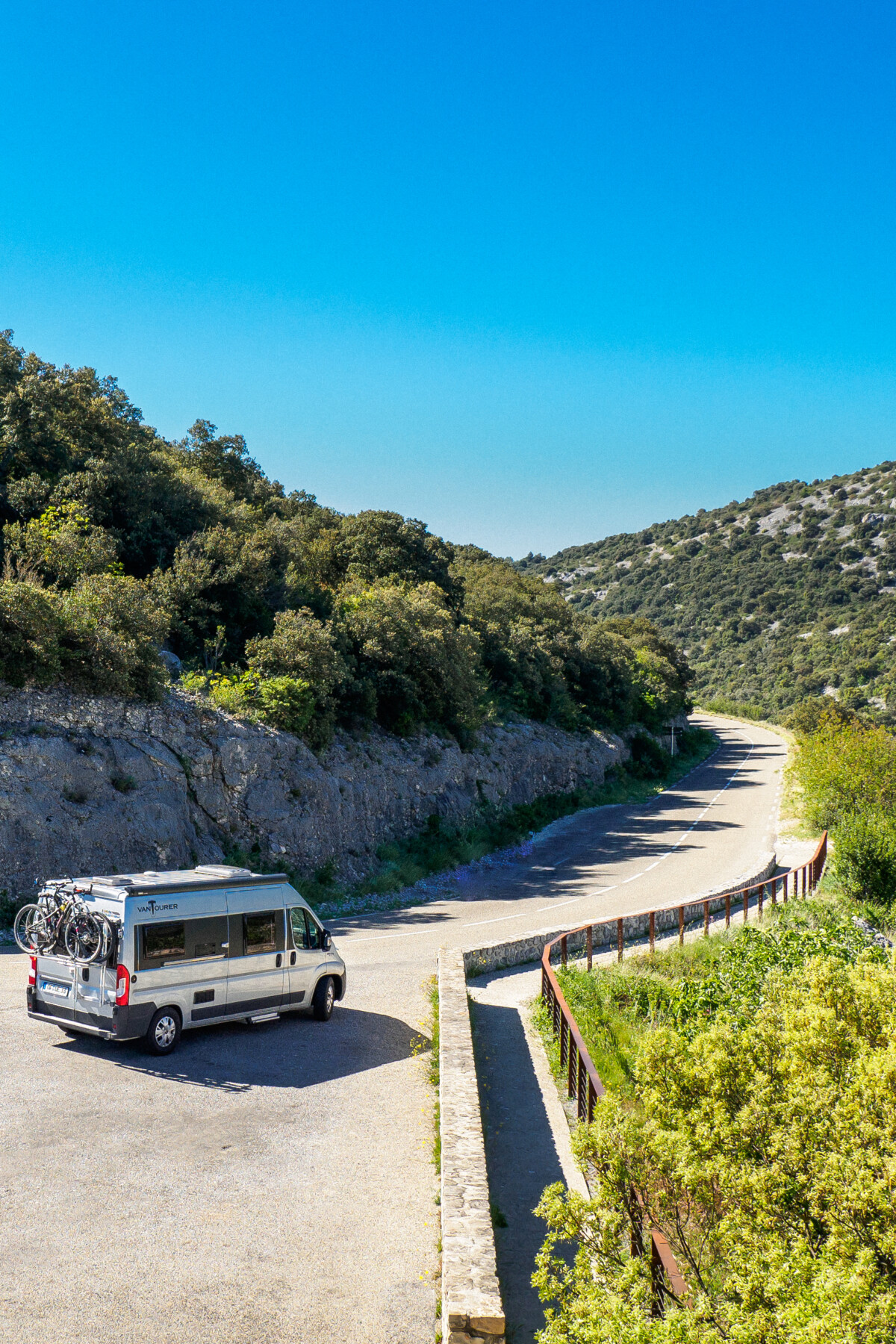 Support/Transport/Coaching Van